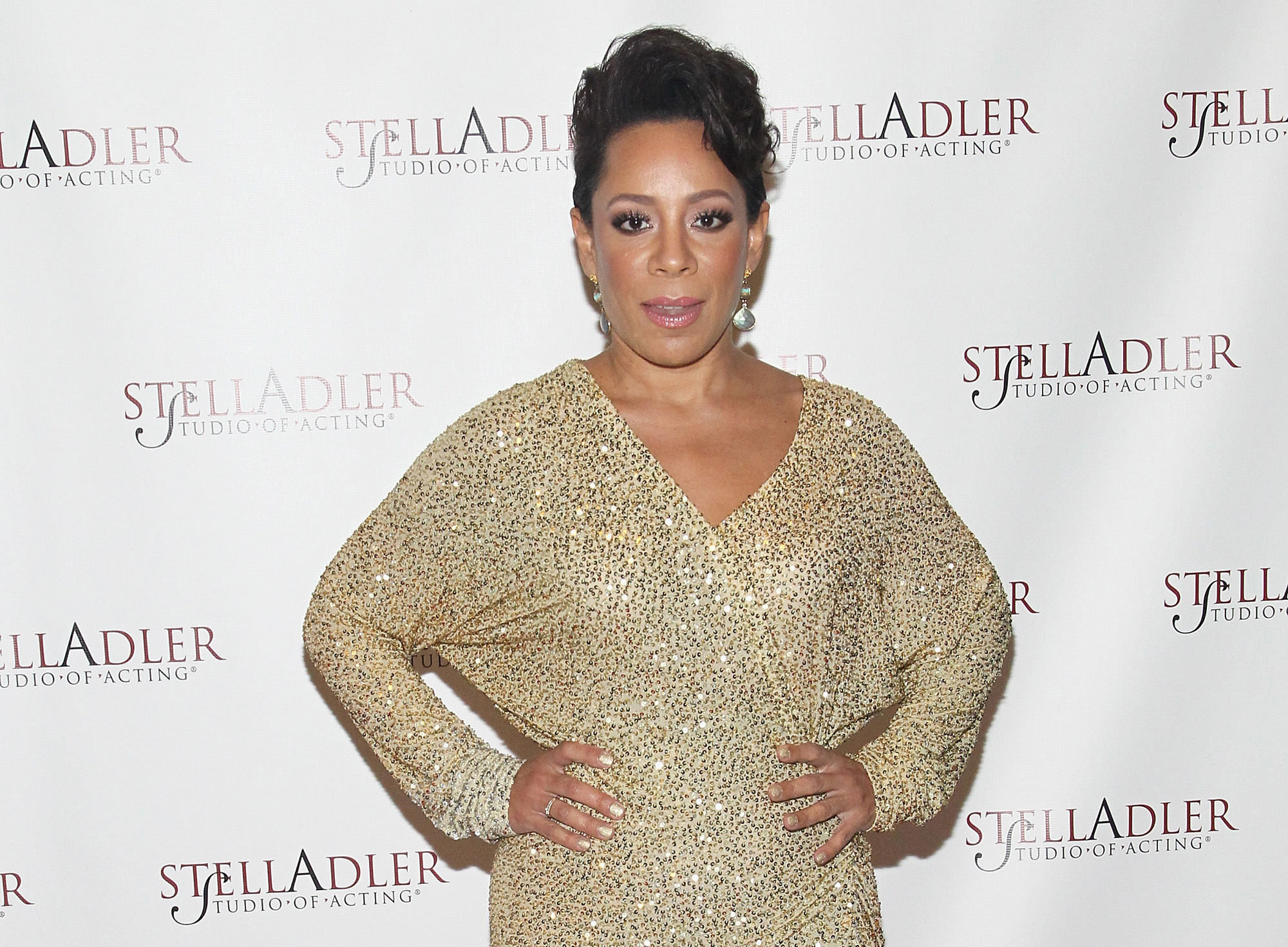 selenis-leyva-wallpaper