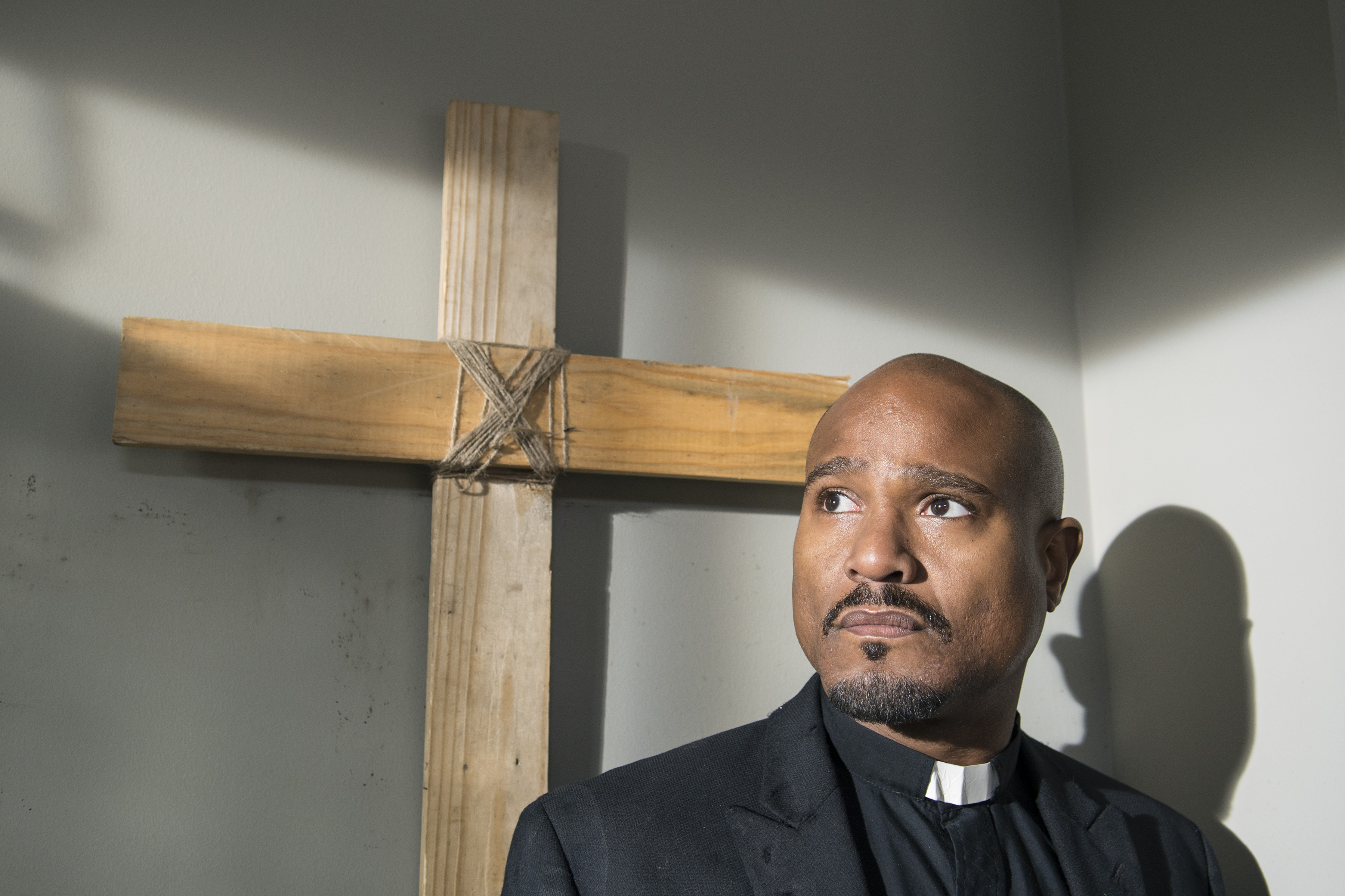 seth-gilliam-scandal