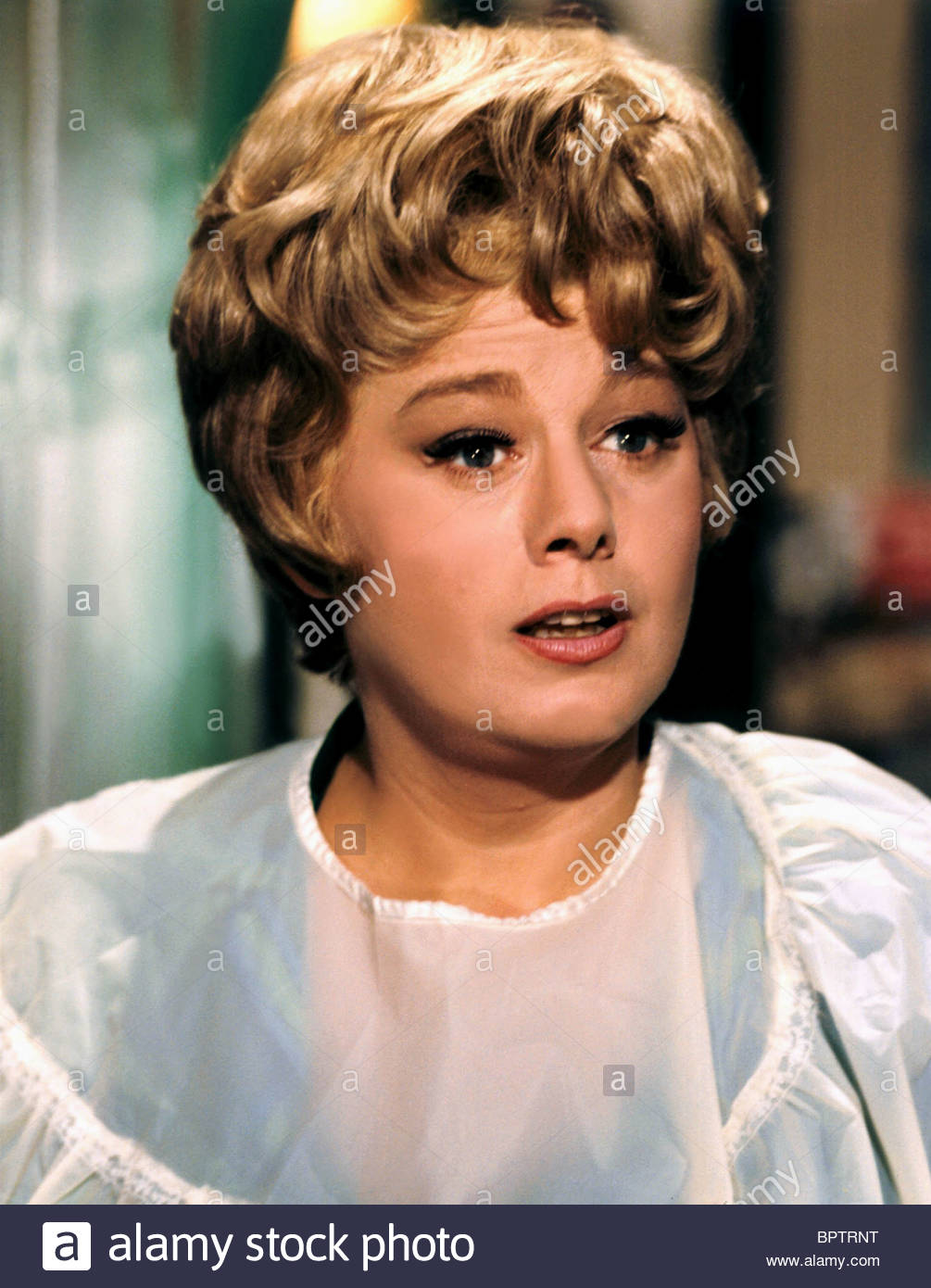 shelley-winters-2015