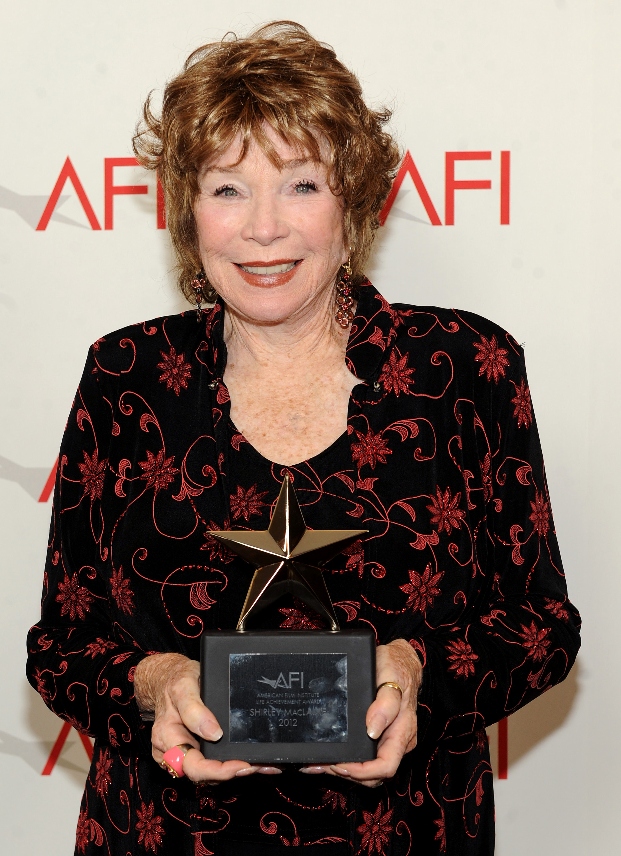 pictures-of-shirley-maclaine