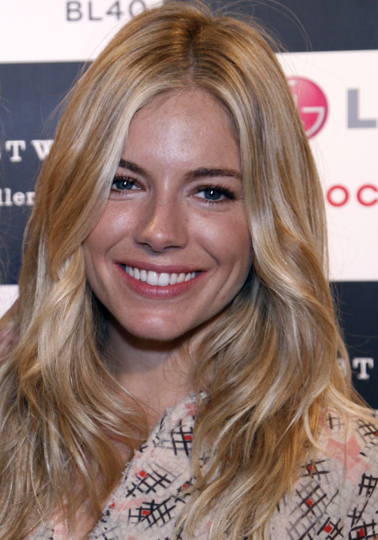 sienna-miller-wallpapers