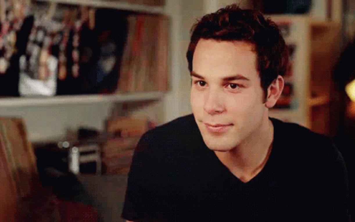 skylar-astin-2016