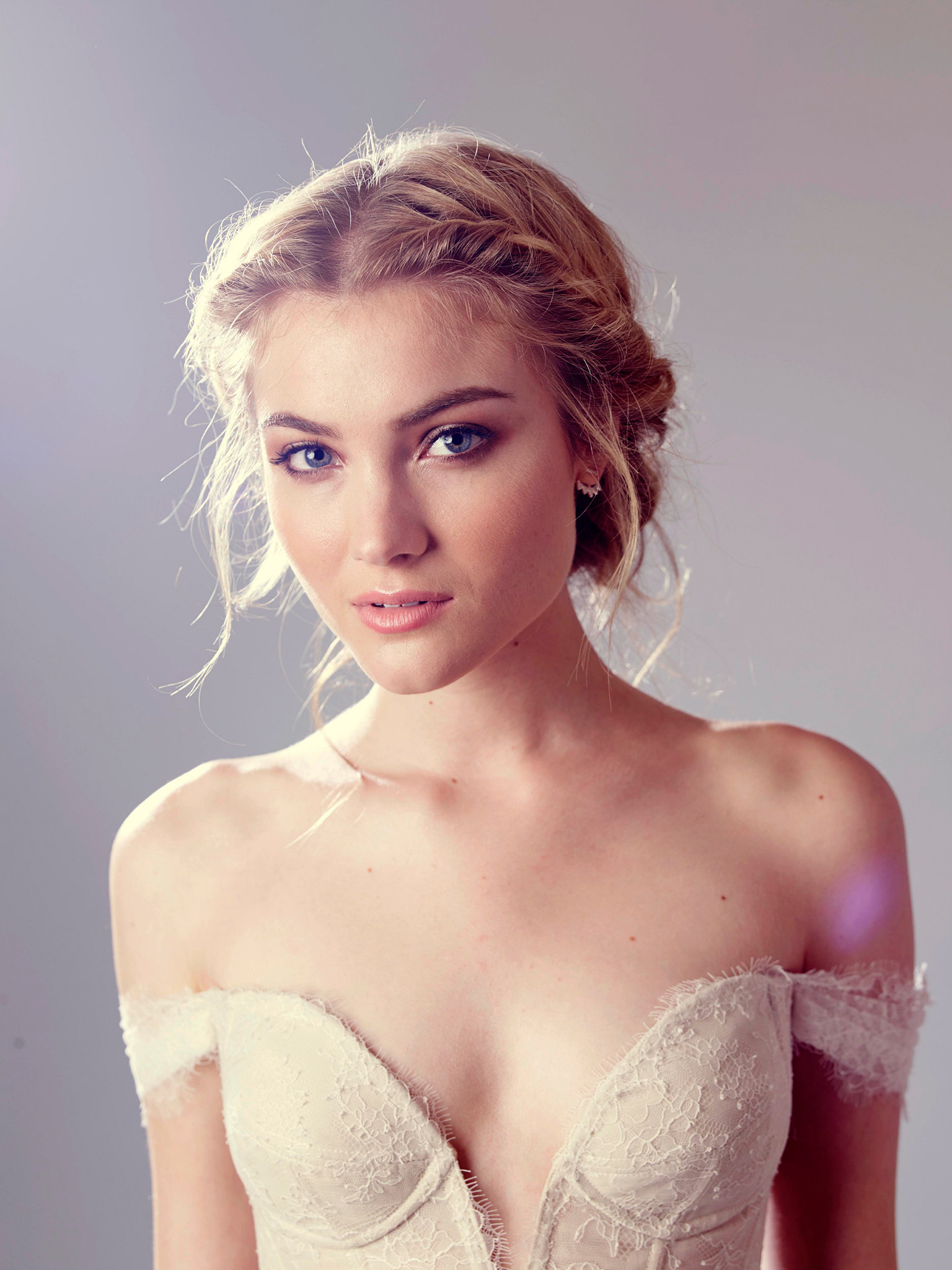 Pictures of Skyler Samuels - Pictures Of Celebrities1536 x 2048