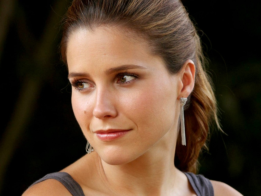 sophia-bush-summertime