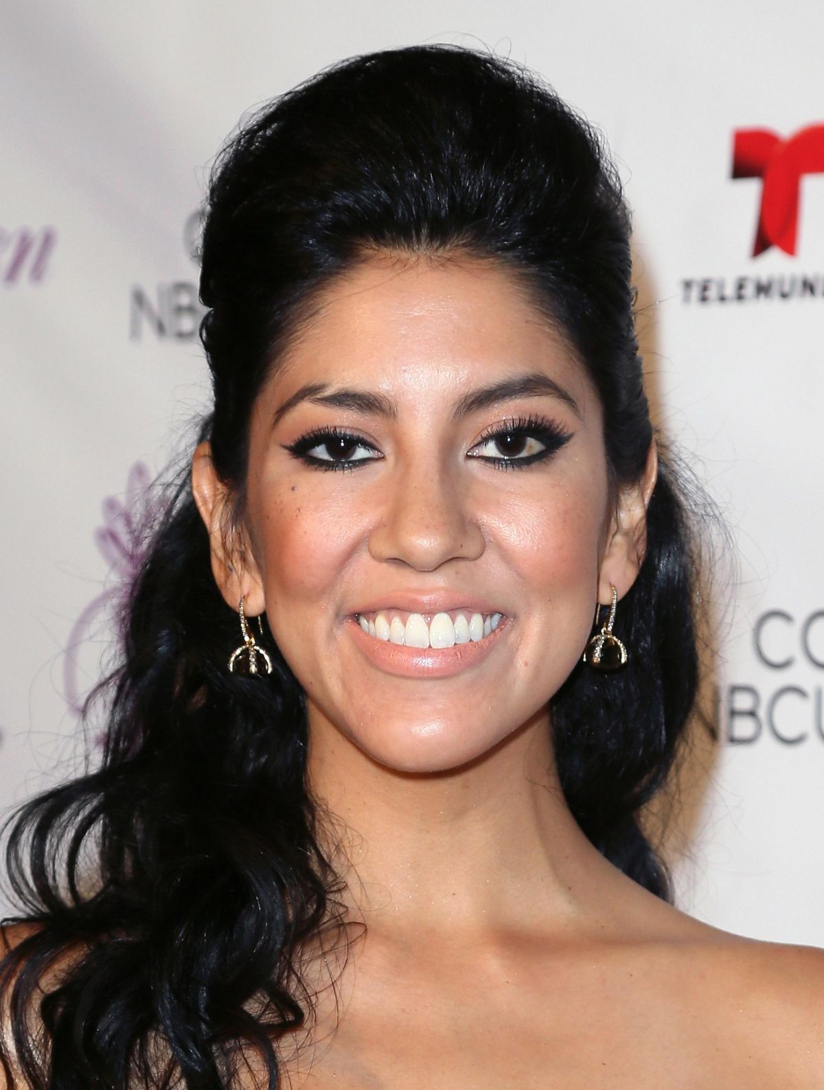 stephanie-beatriz-2016