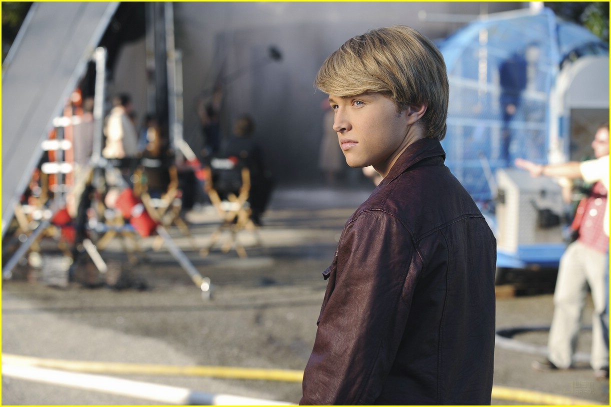 sterling-knight-net-worth