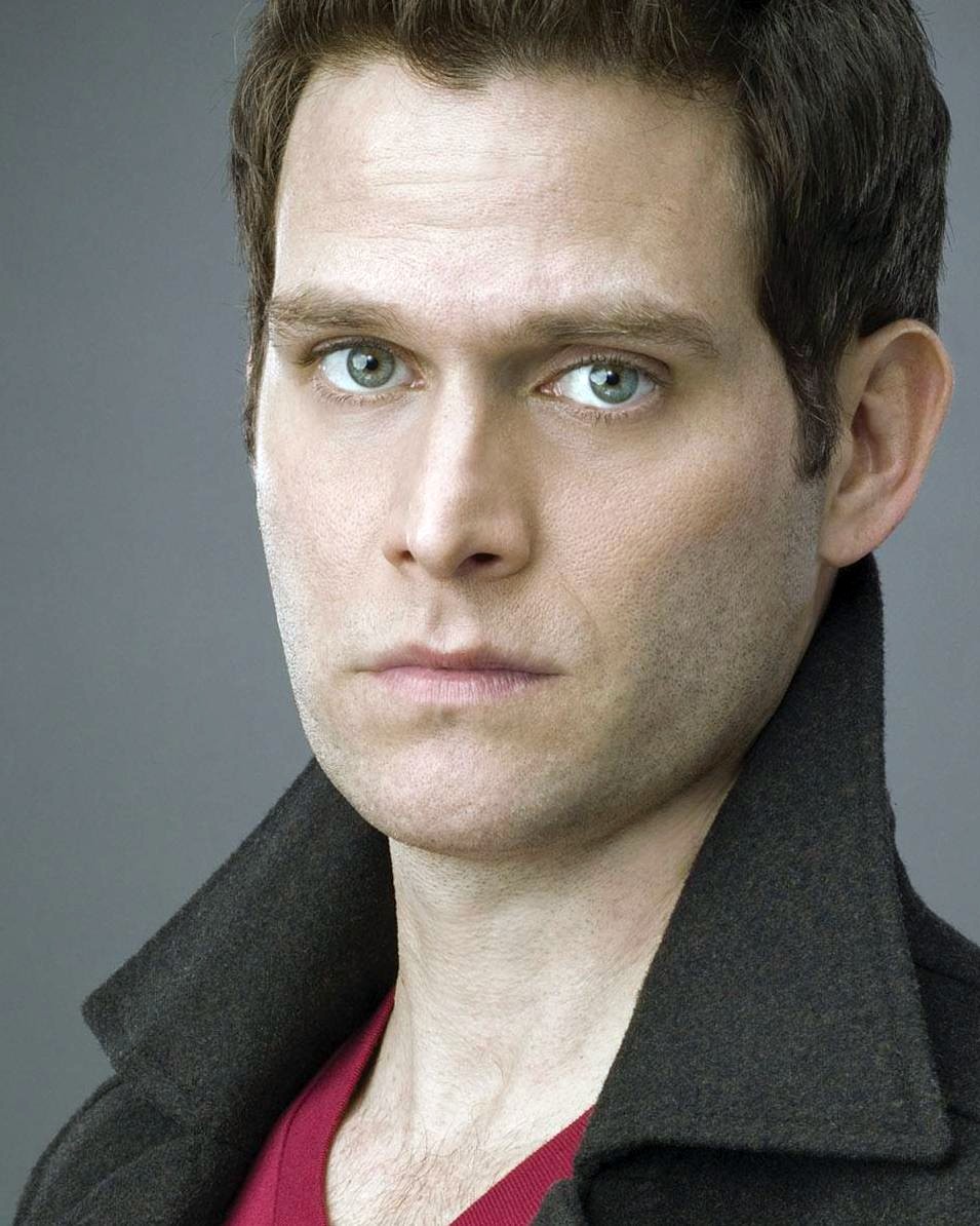 best-pictures-of-steven-pasquale