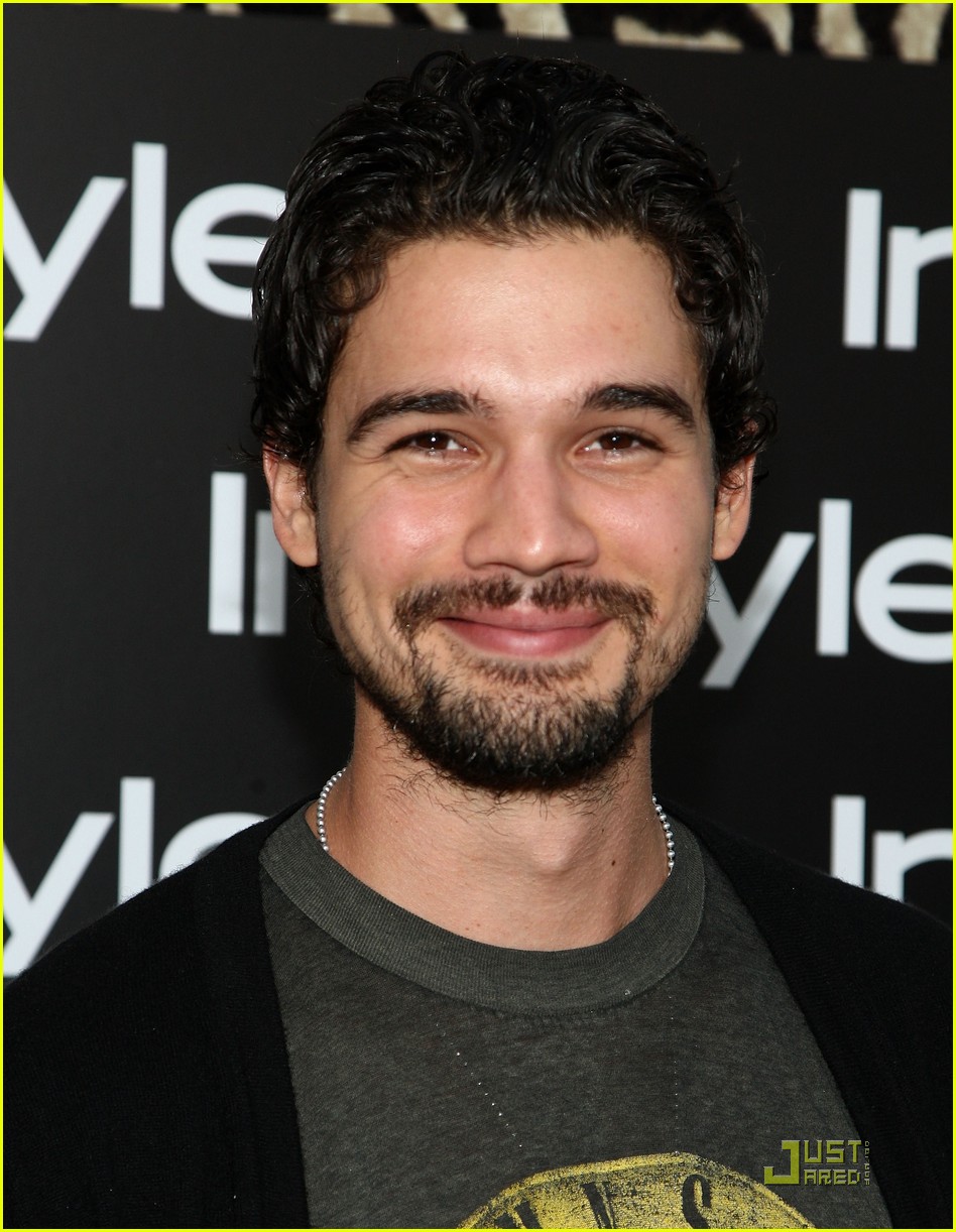 steven-strait-2016