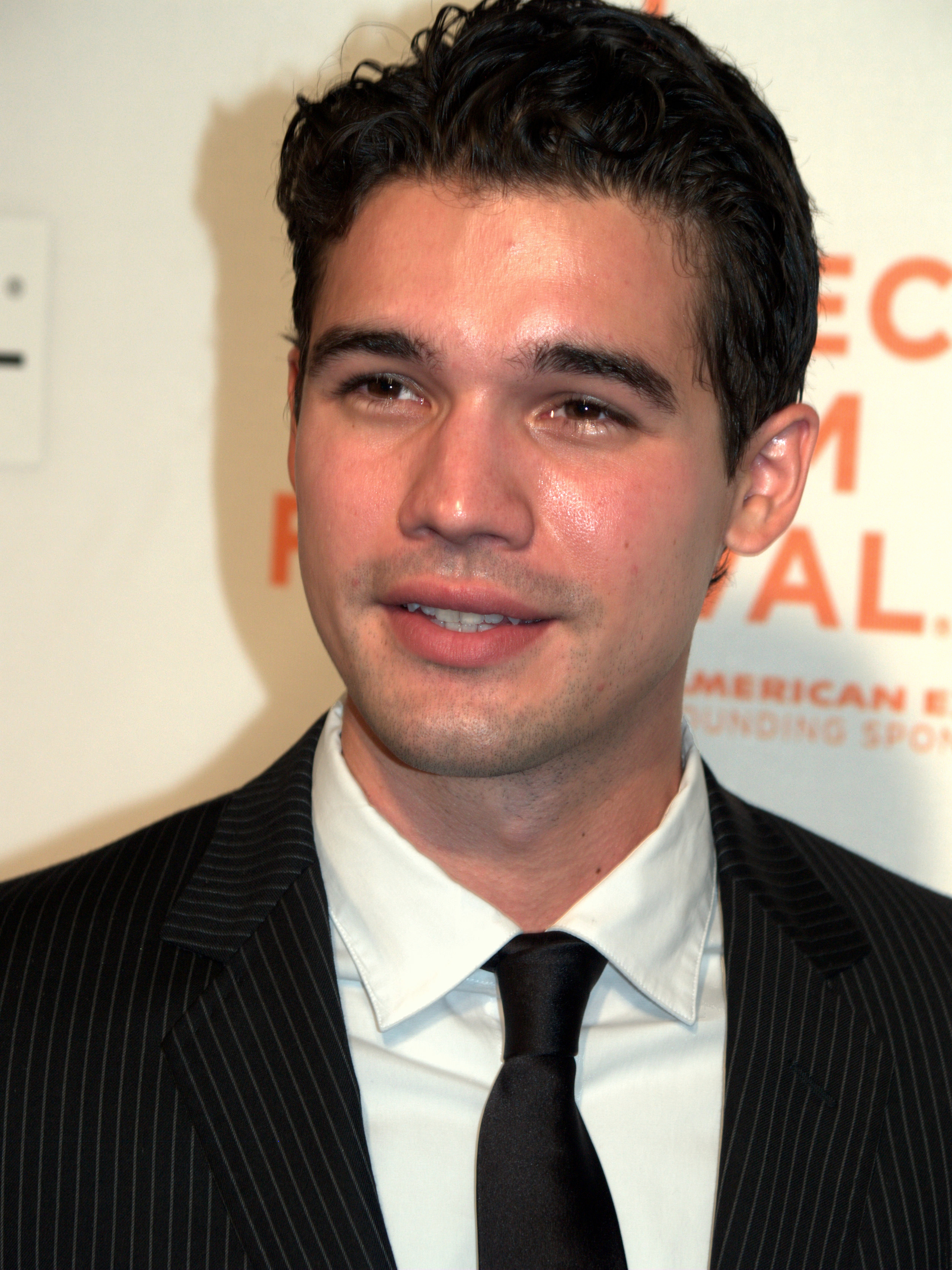 steven-strait-pictures