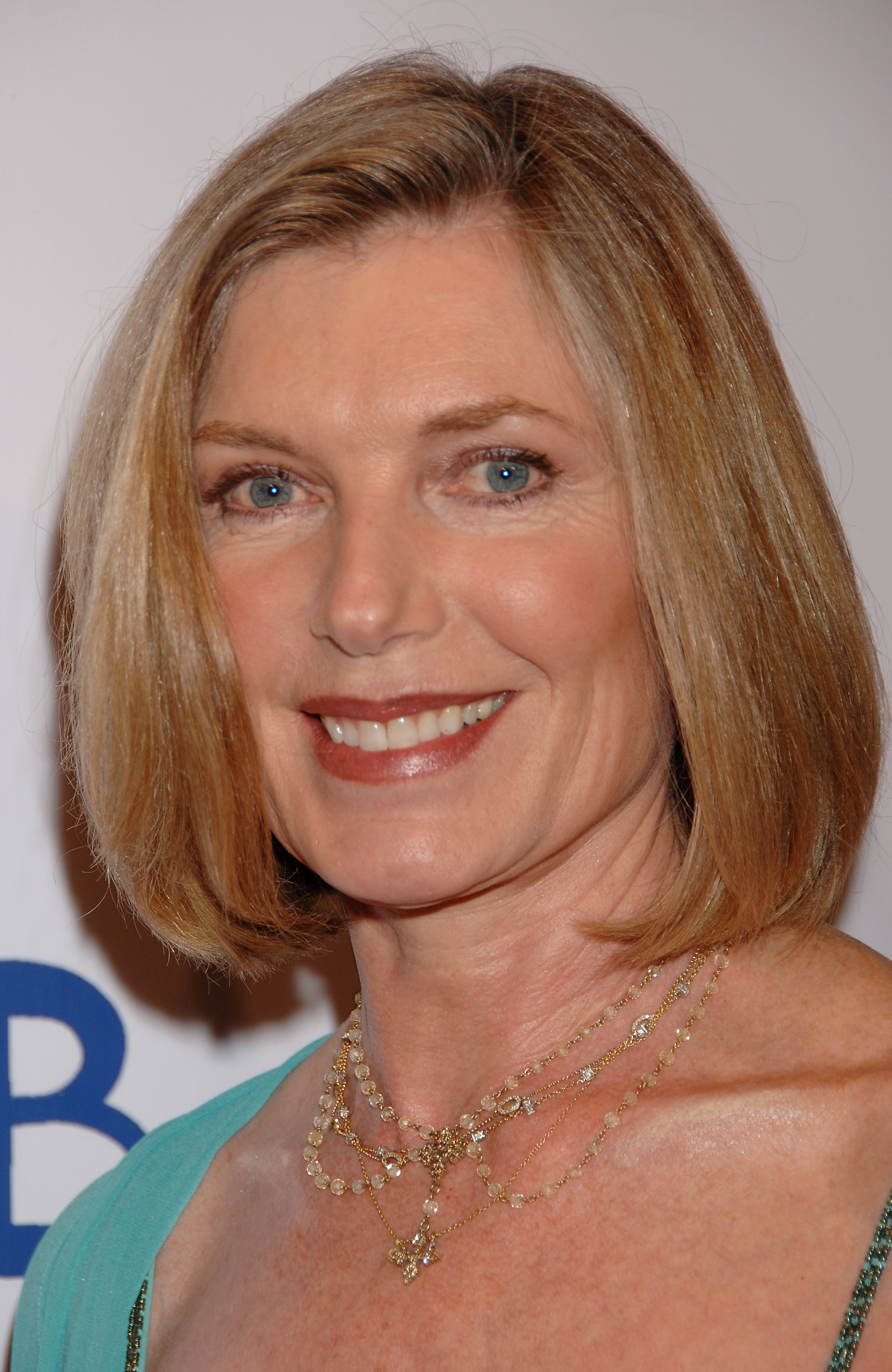 susan-sullivan-wallpapers