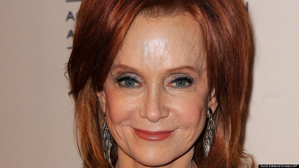 swoosie-kurtz-wallpaper