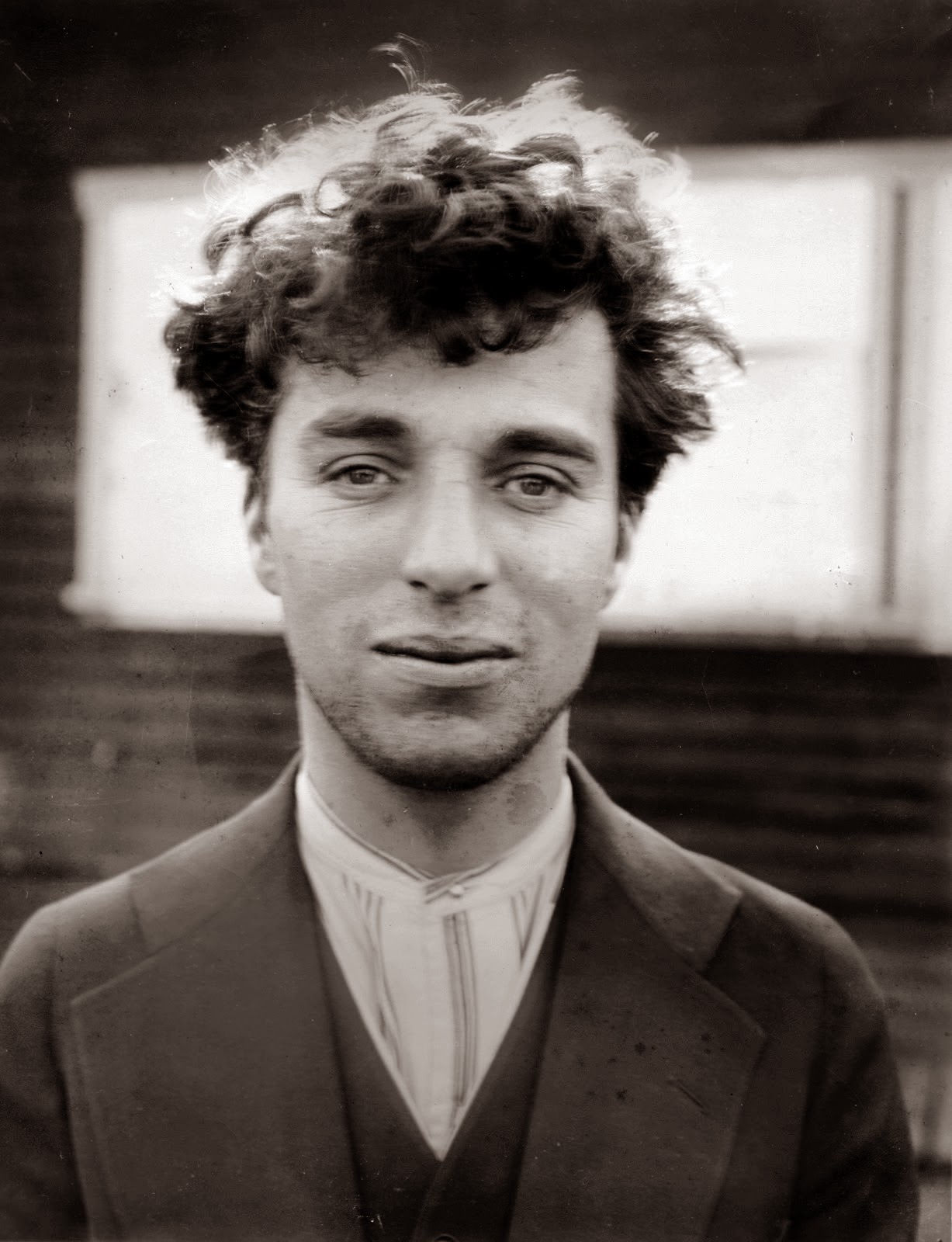 sydney-chaplin-actor-young