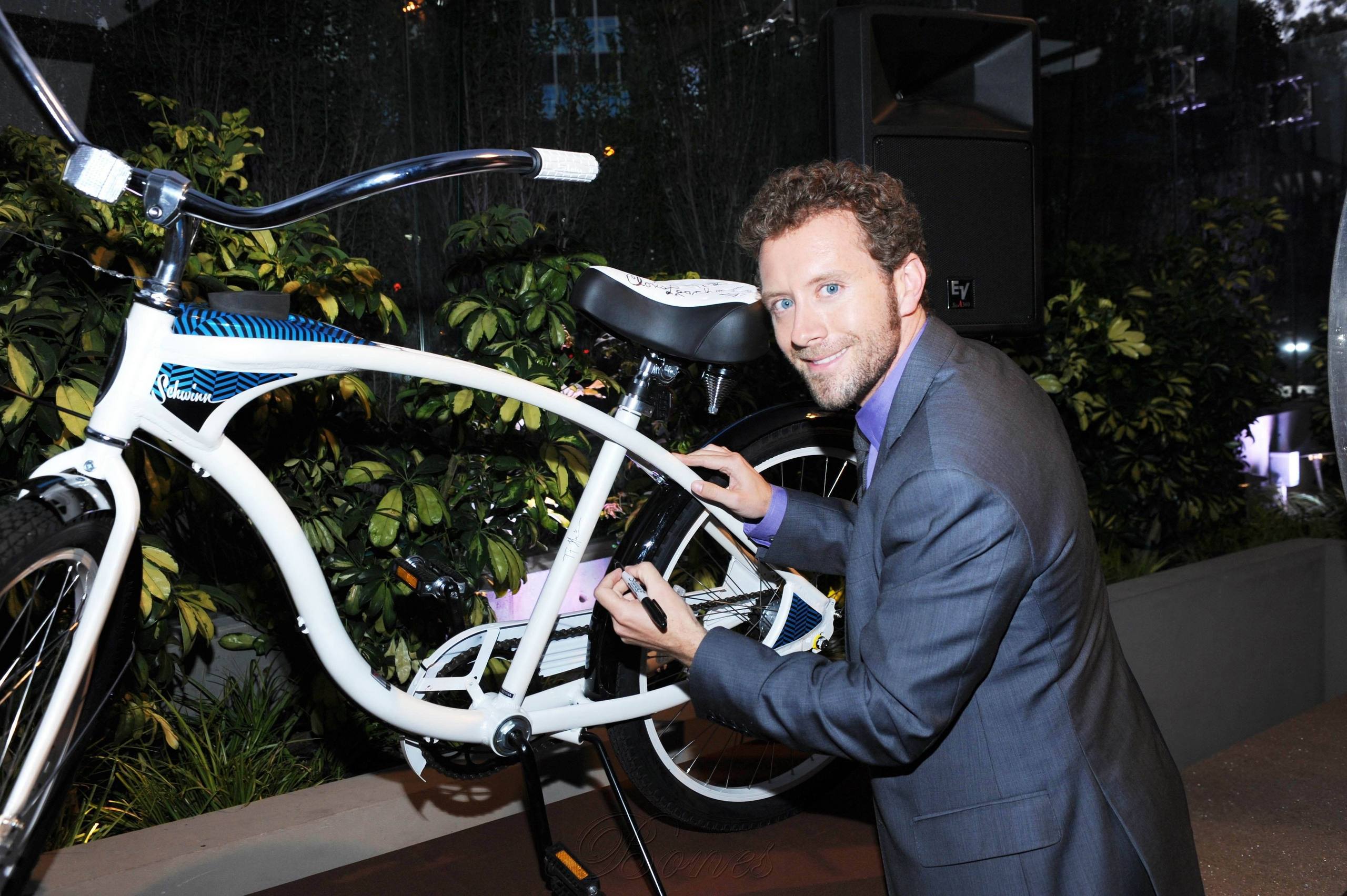 photos-of-t-j-thyne