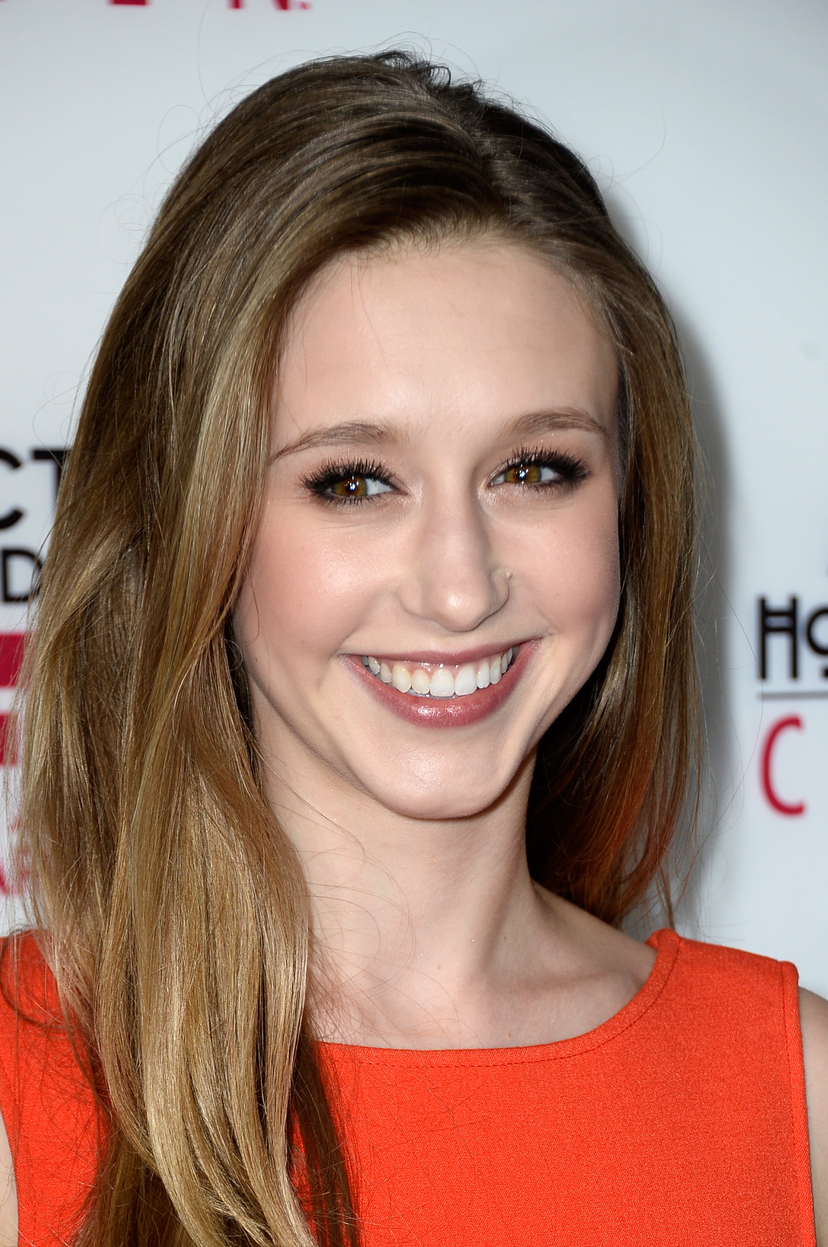 taissa-farmiga-2016