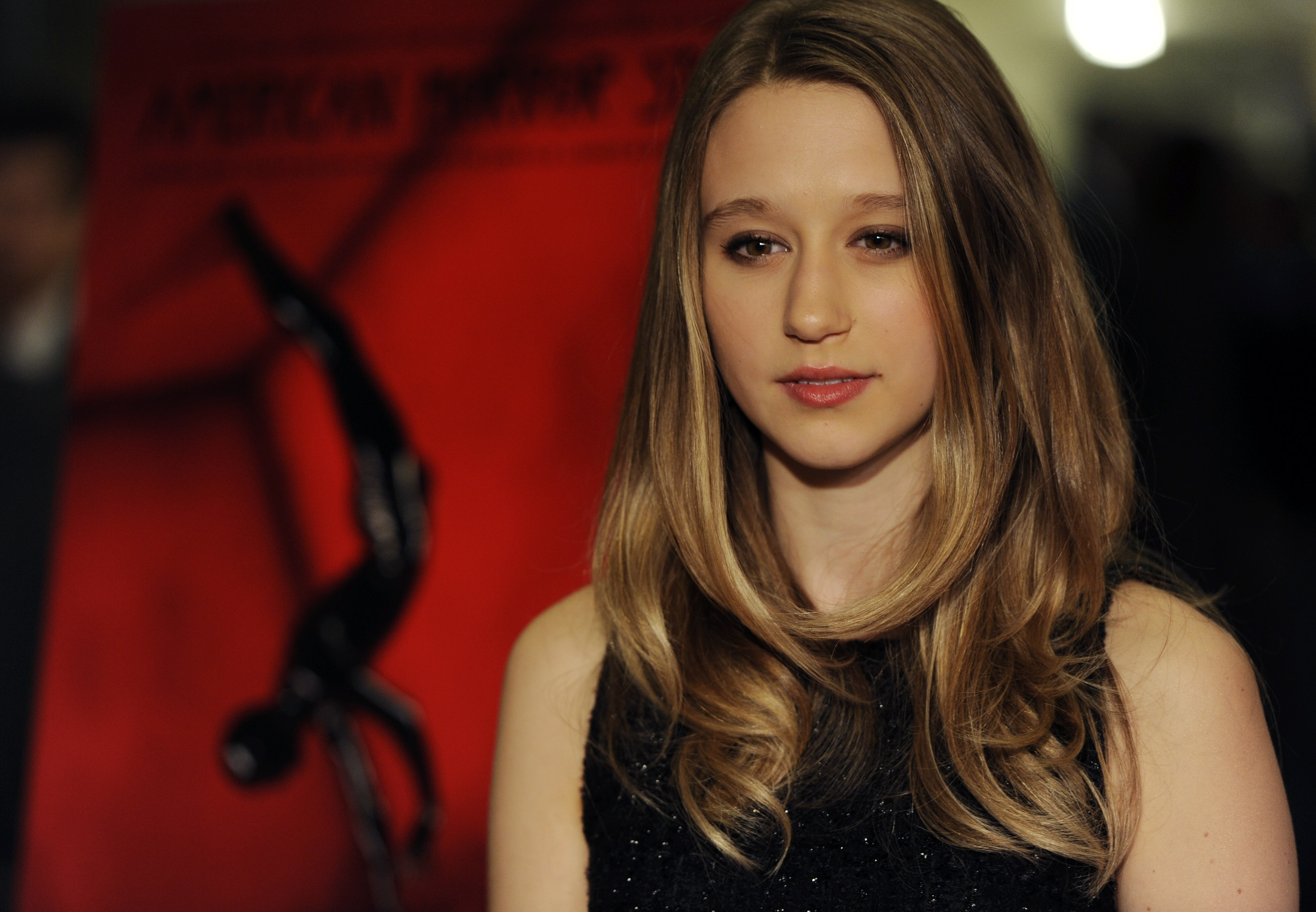 taissa-farmiga-scandal