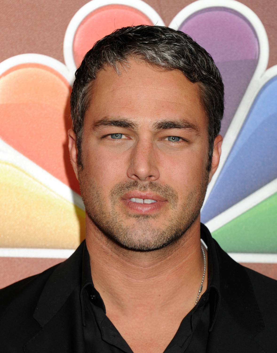 taylor-kinney-net-worth