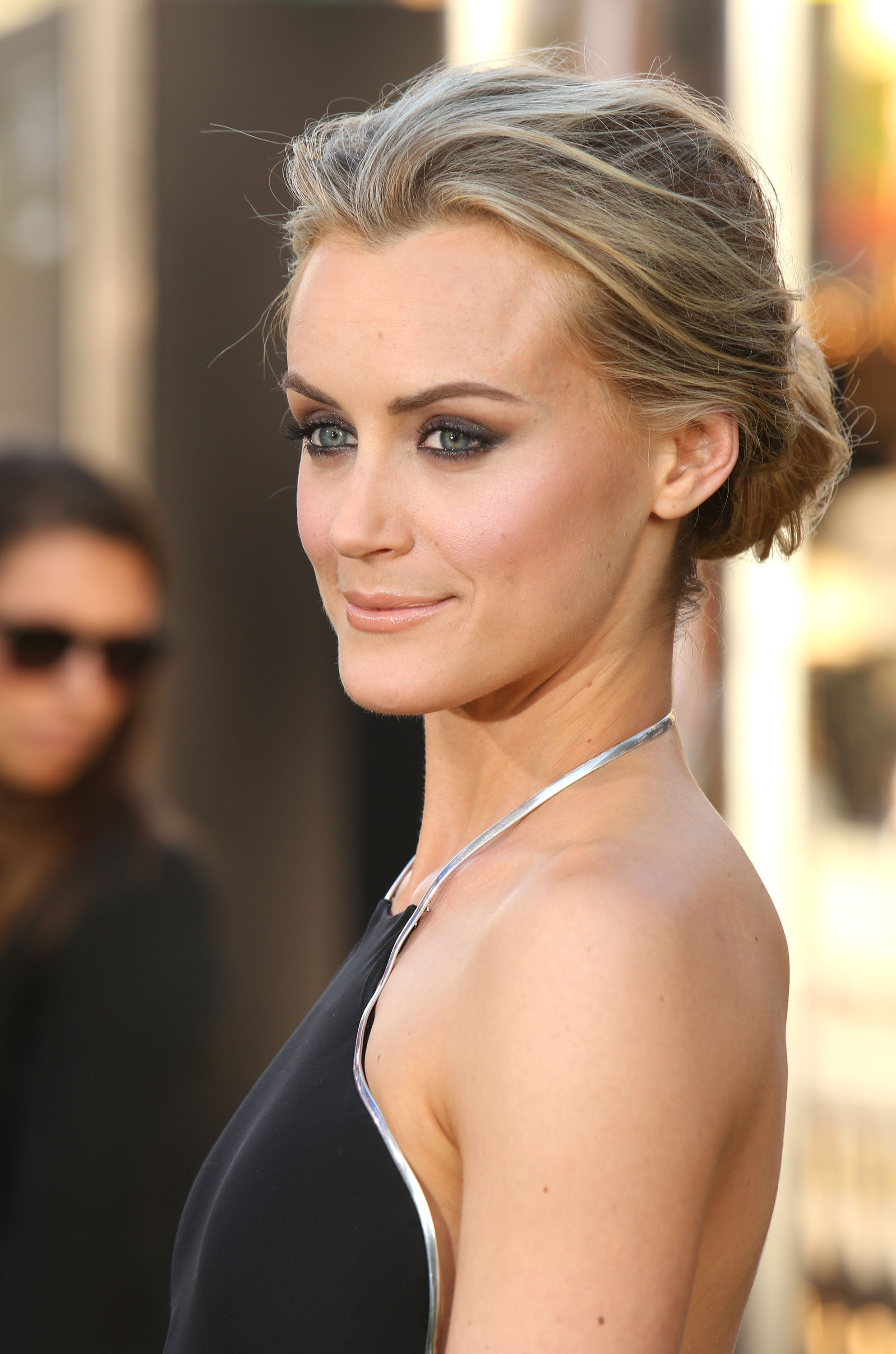 pictures-of-taylor-schilling