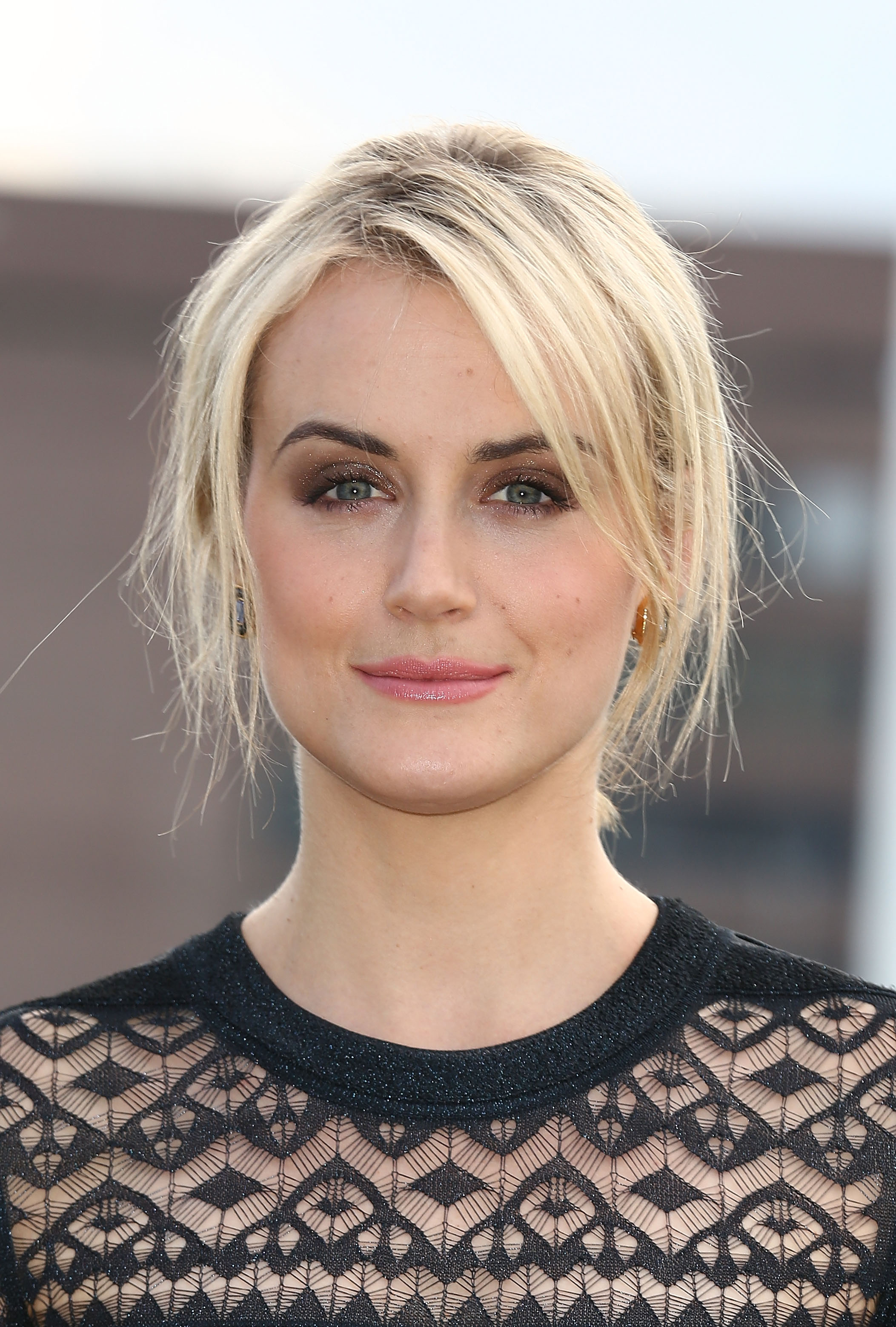 taylor-schilling-2016