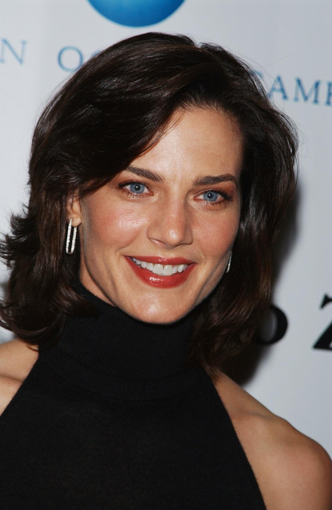 terry-farrell-actress-tattoos