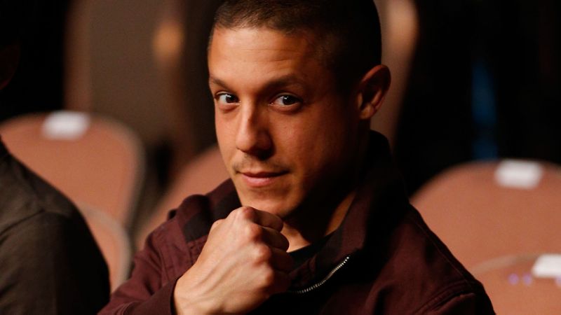 theo-rossi-2016
