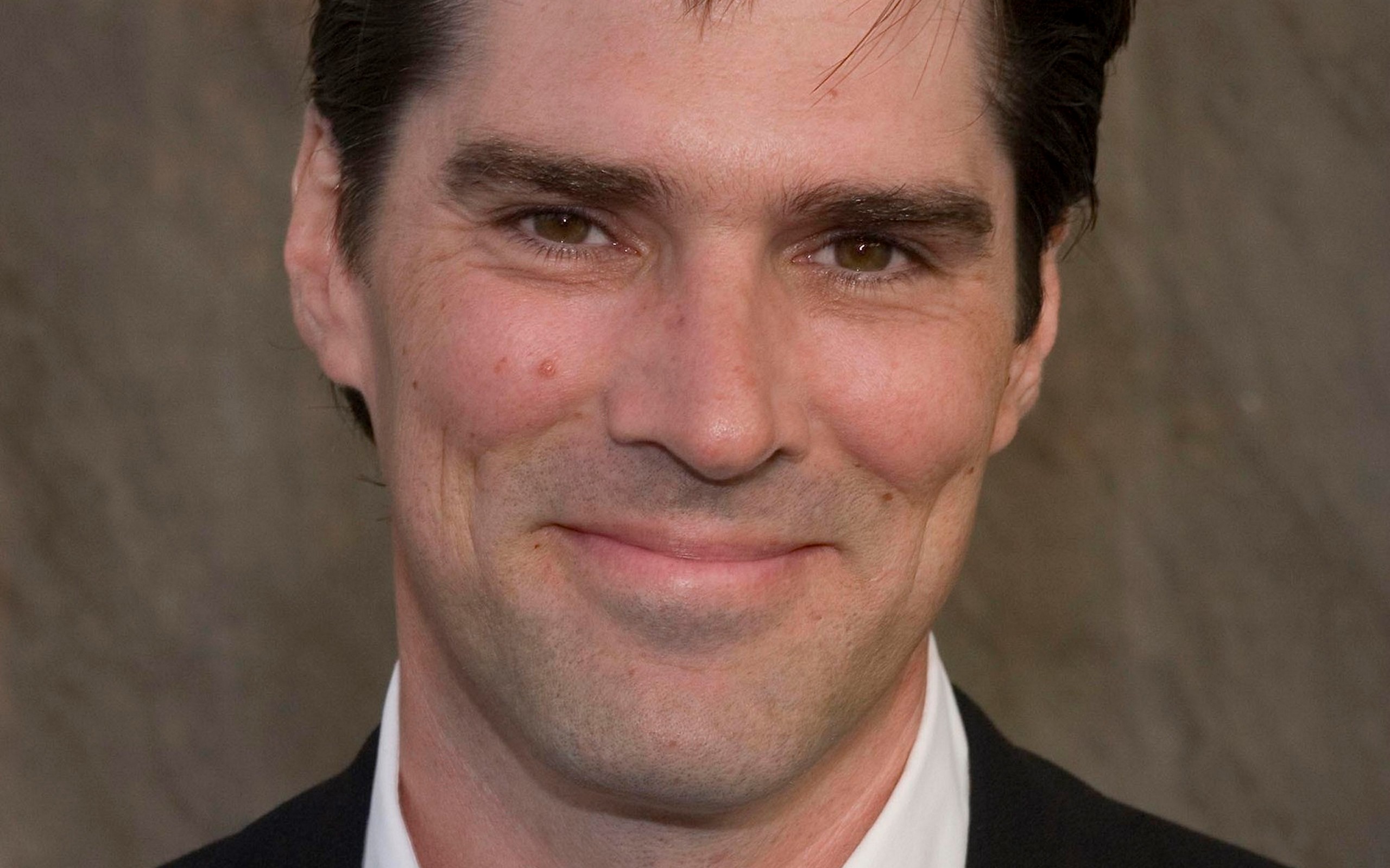 best-pictures-of-thomas-gibson
