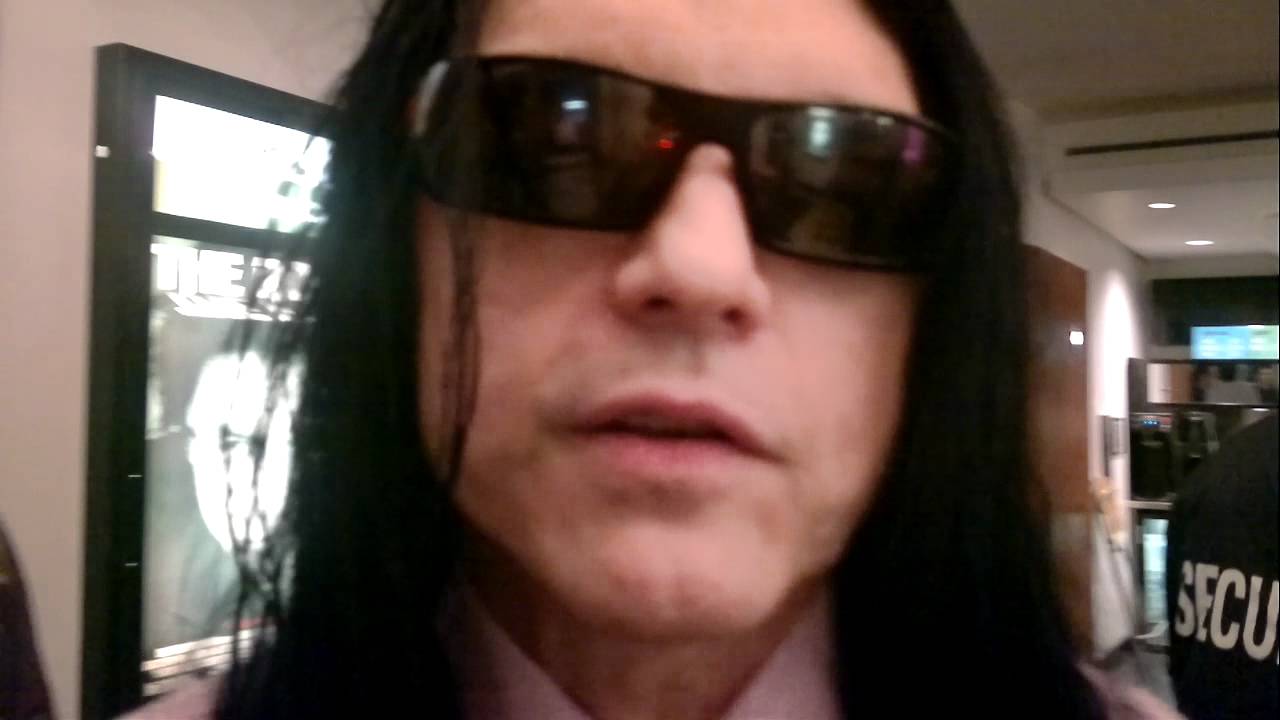 tommy-wiseau-kids