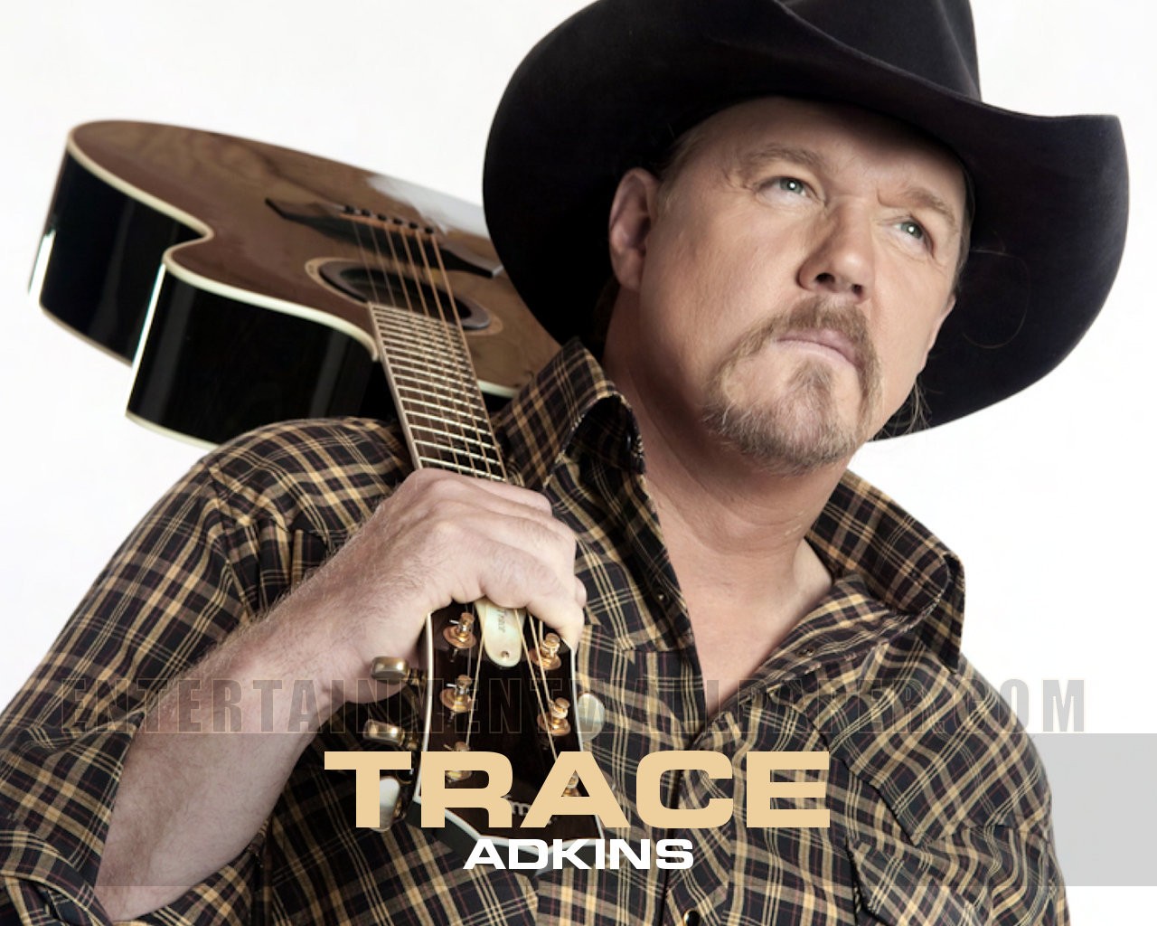 More Pictures Of Trace Adkins. 