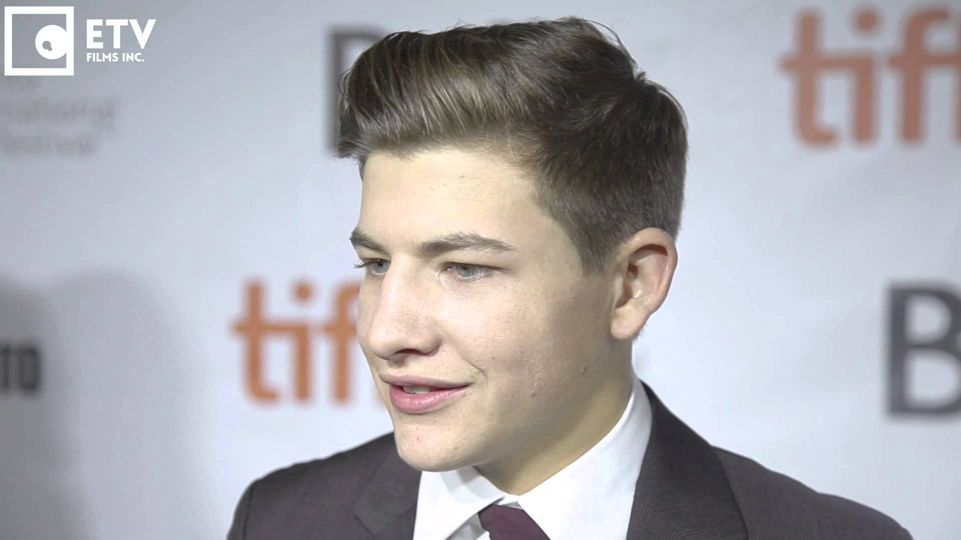 tye-sheridan-wallpaper