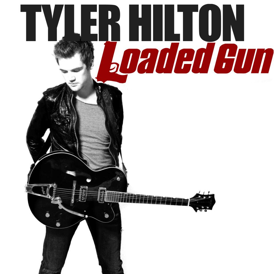 photos-of-tyler-hilton