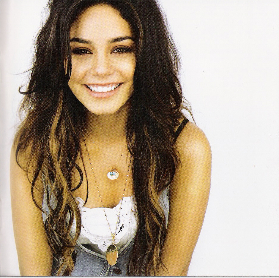 vanessa-hudgens-summertime