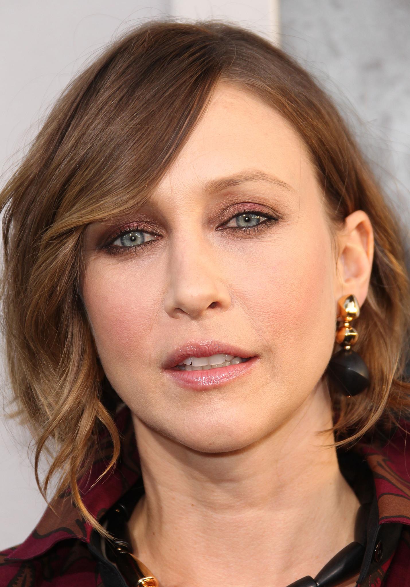 vera-farmiga-2015