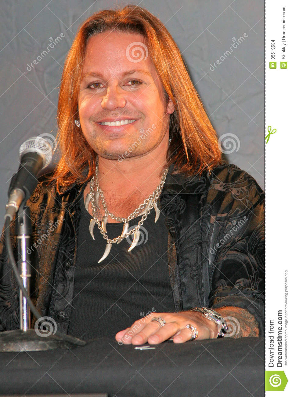 vince-neil-family