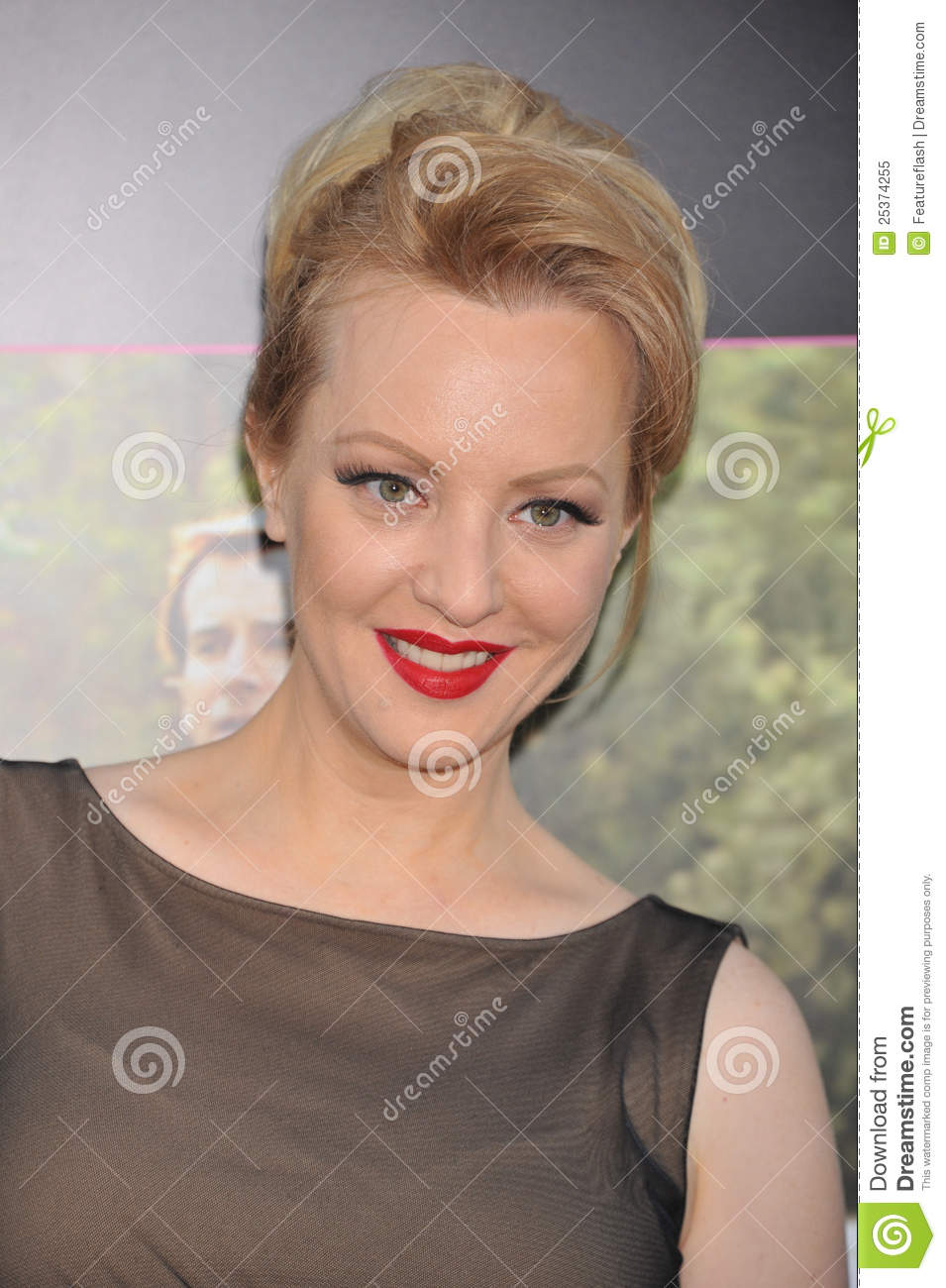 wendi-mclendon-covey-wallpapers