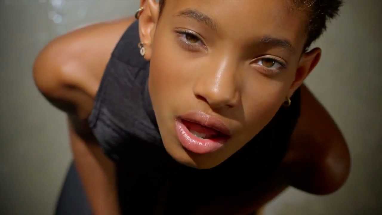 willow-smith-hd-wallpaper