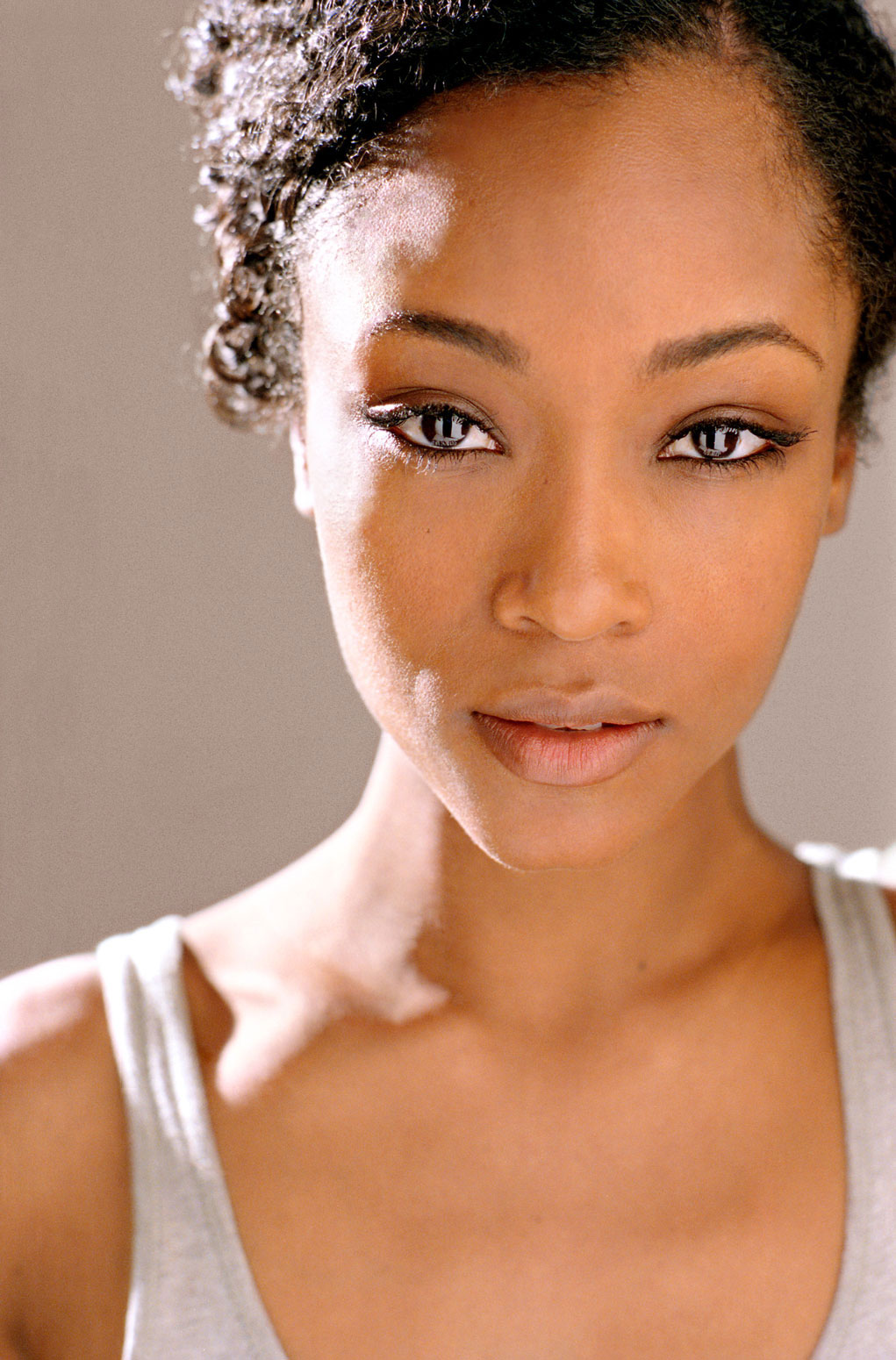 yaya-dacosta-photos