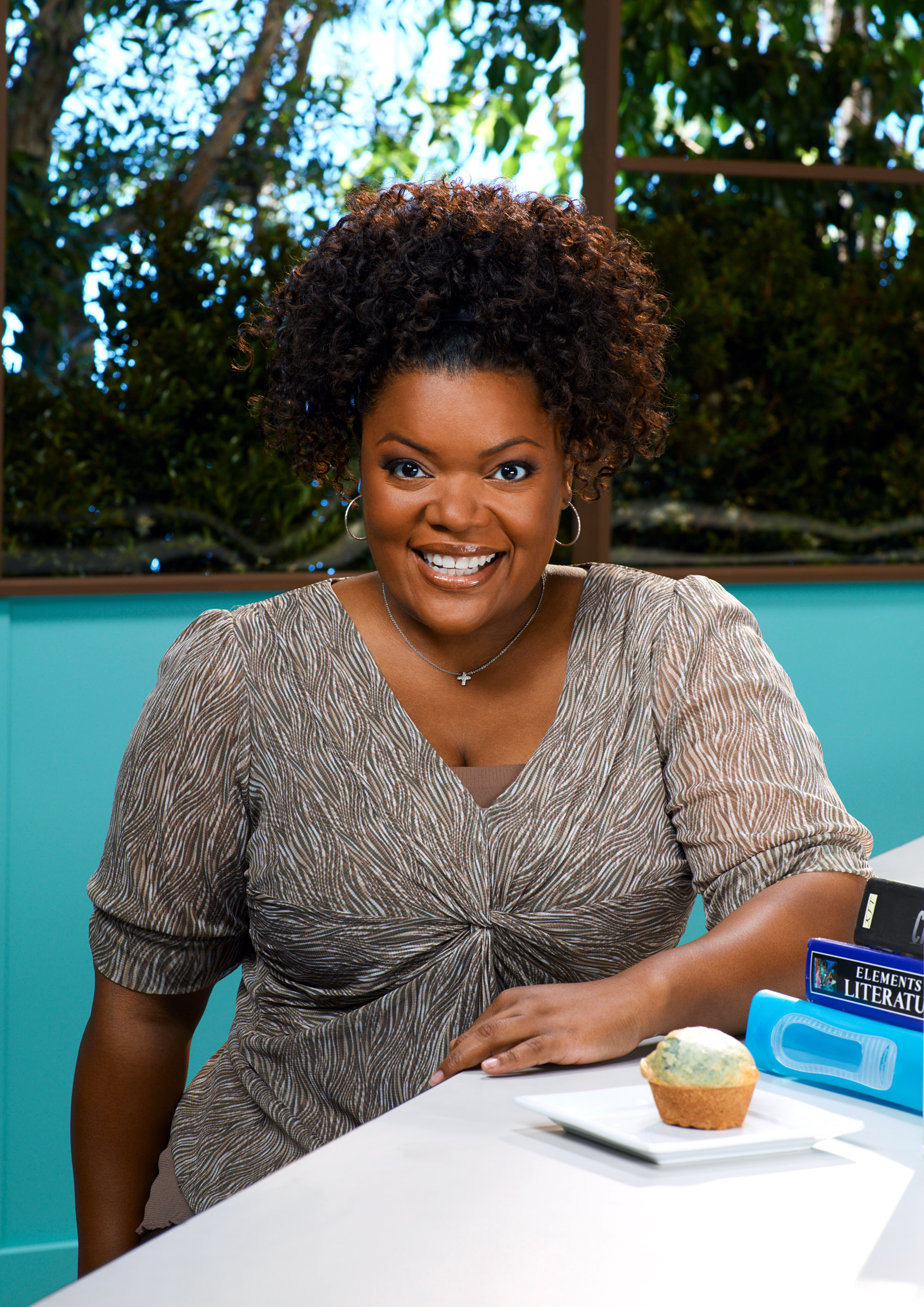 images-of-yvette-nicole-brown