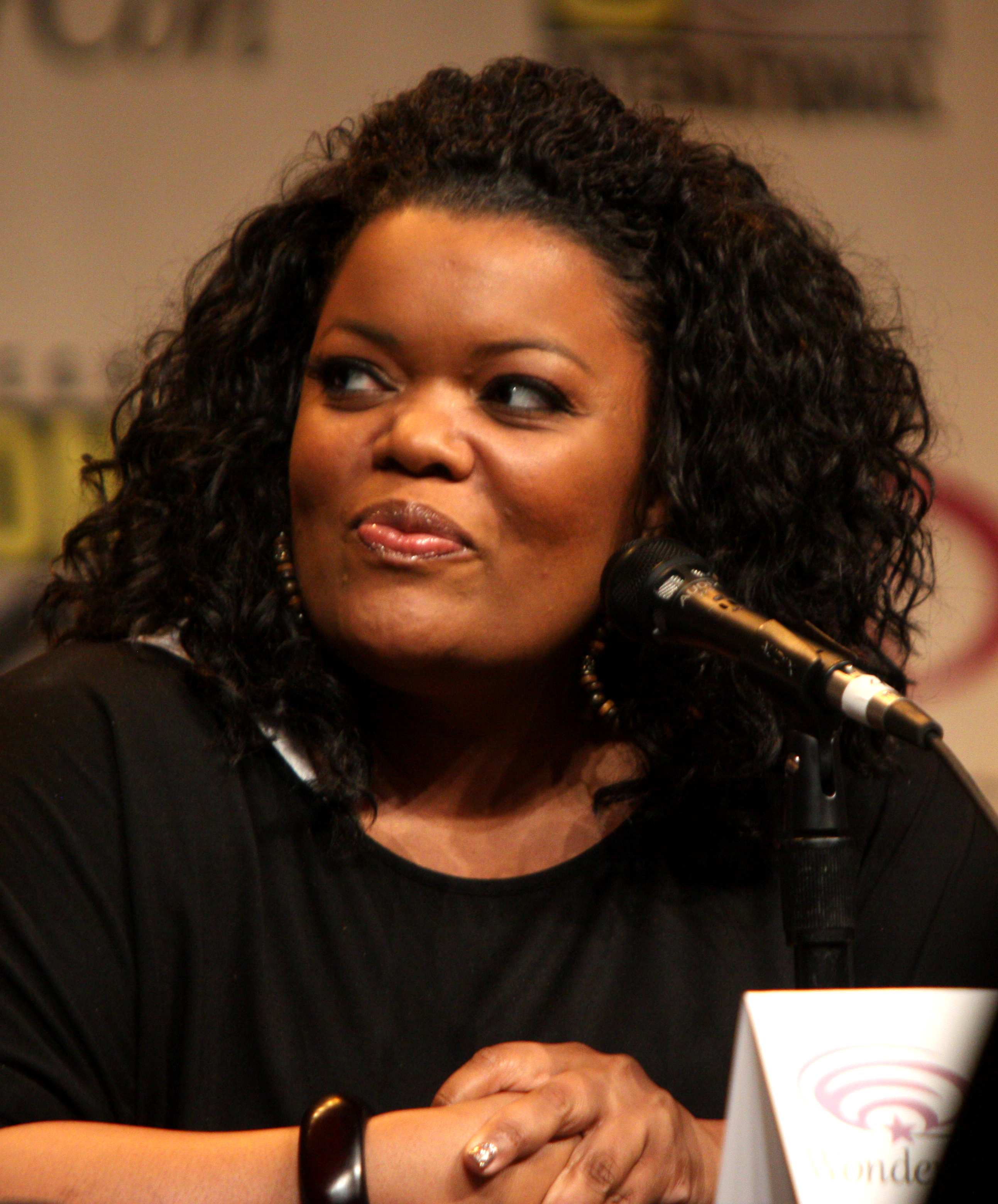 yvette-nicole-brown-images