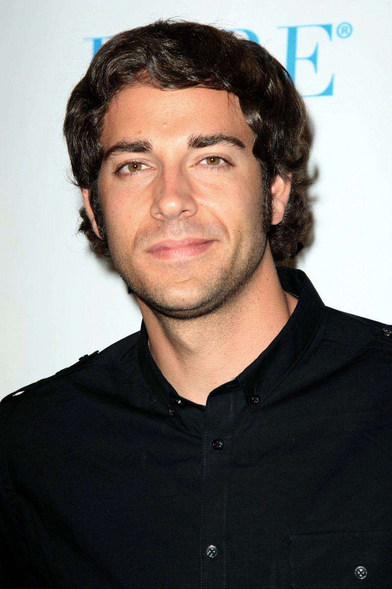 zachary-levi-family