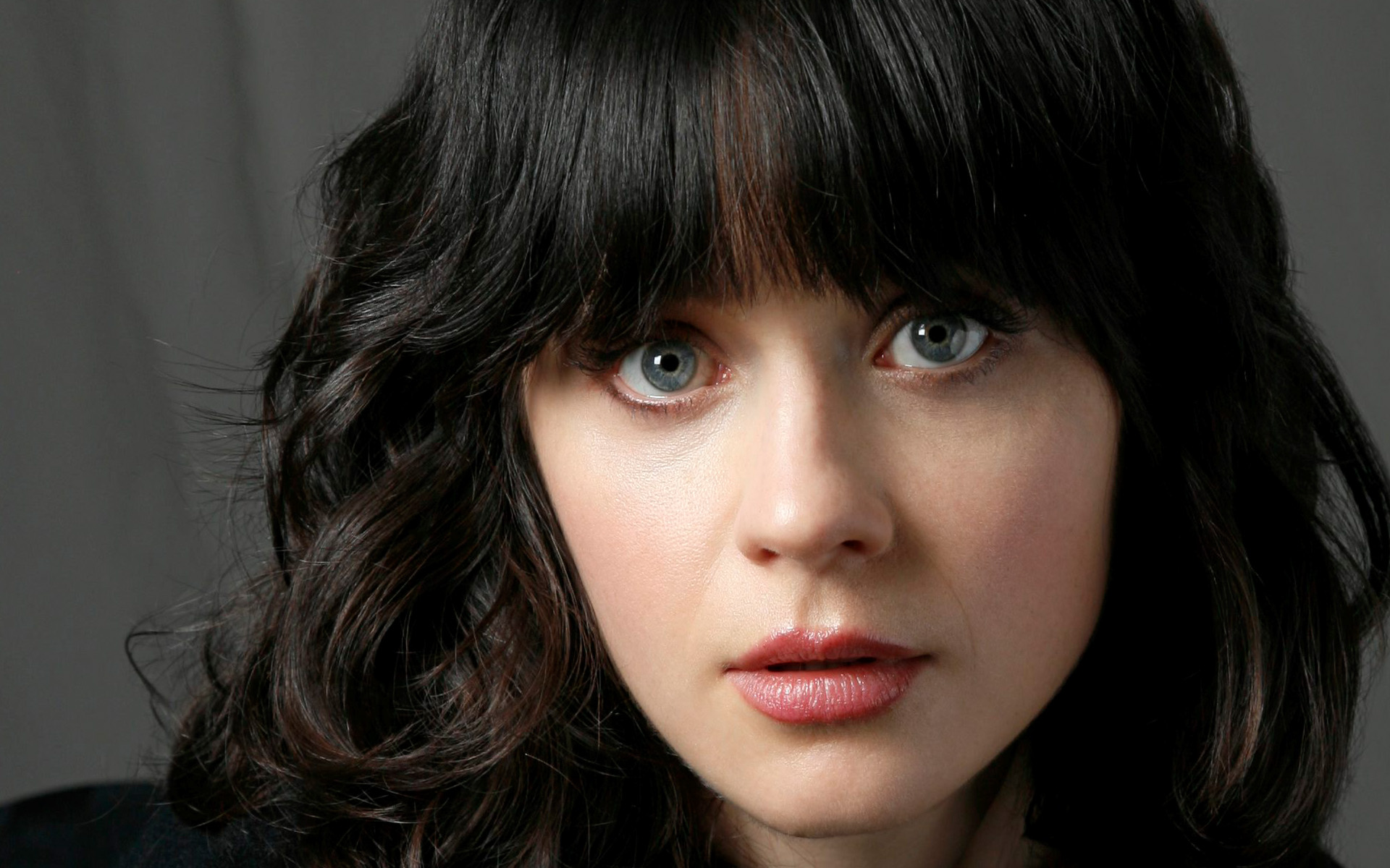 zooey-deschanel-news