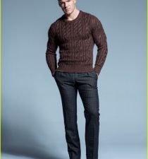 Alan Ritchson's picture