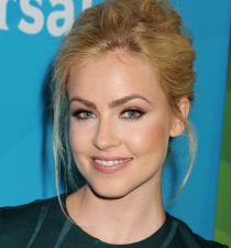 Amanda Schull's picture