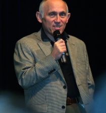 Armin Shimerman's picture