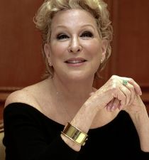 Bette Midler's picture