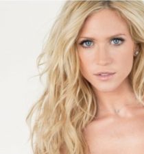 Brittany Snow's picture
