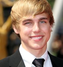 Cody Linley's picture