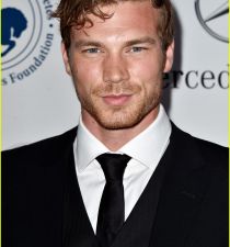 Derek Theler's picture