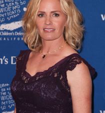 Elisabeth Shue's picture