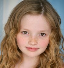 Emily Alyn Lind's picture