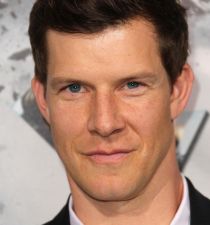 Eric Mabius's picture