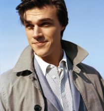 Finn Wittrock's picture